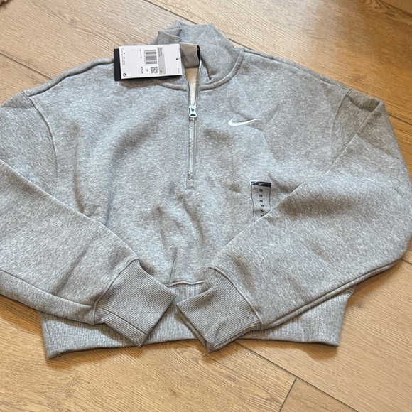 Nike Gray Half-Zip Sweater. NWT. - Picture 1 of 2